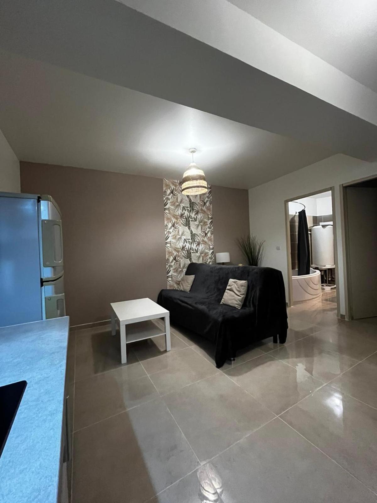Appartement Des Carmes Nîmes Exterior foto